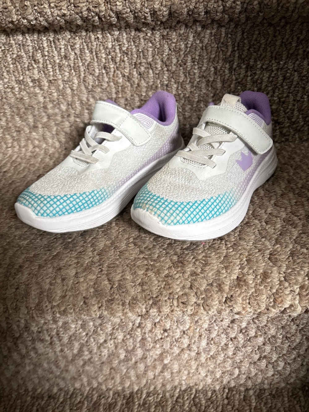 Bowling shoes